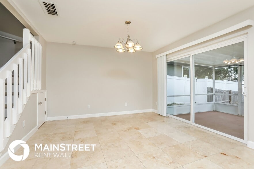 Building Photo - 9303 Daney St