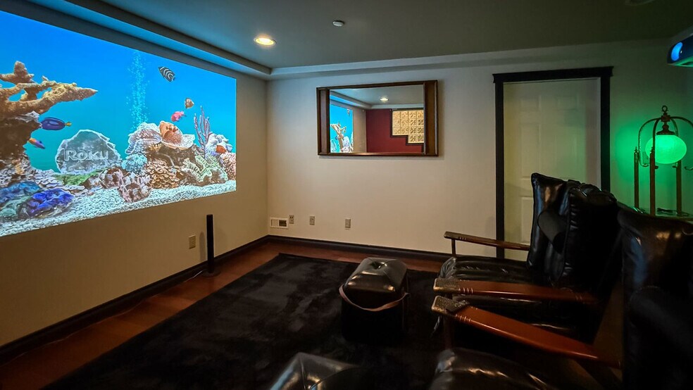 Building Photo - 73 Ross Ln