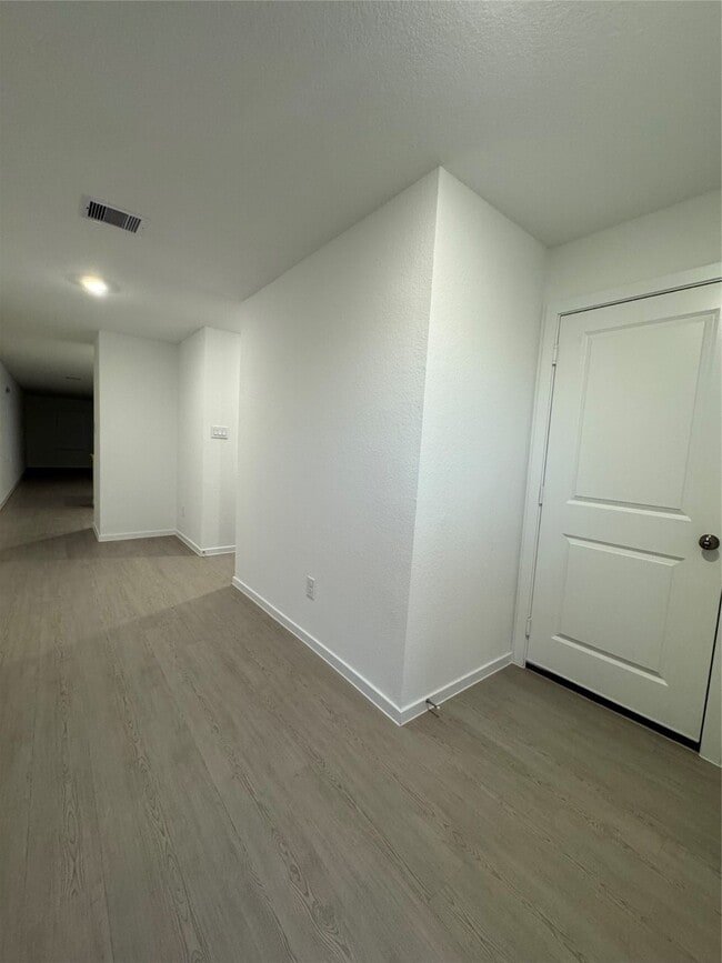 Building Photo - 28734 Bottom Grass Trl