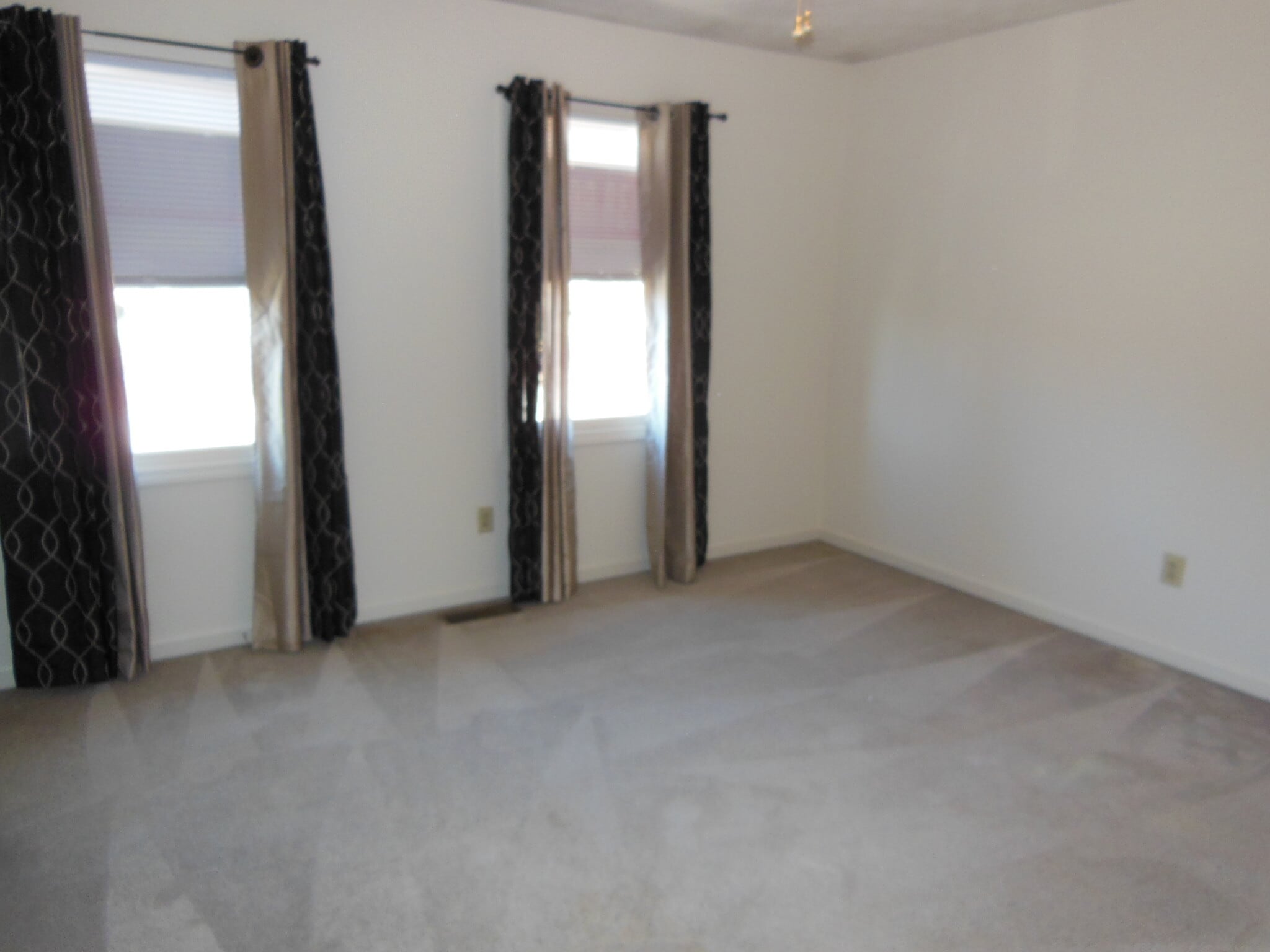 Upper Level Bedroom 2 - 303 McDougal Ave