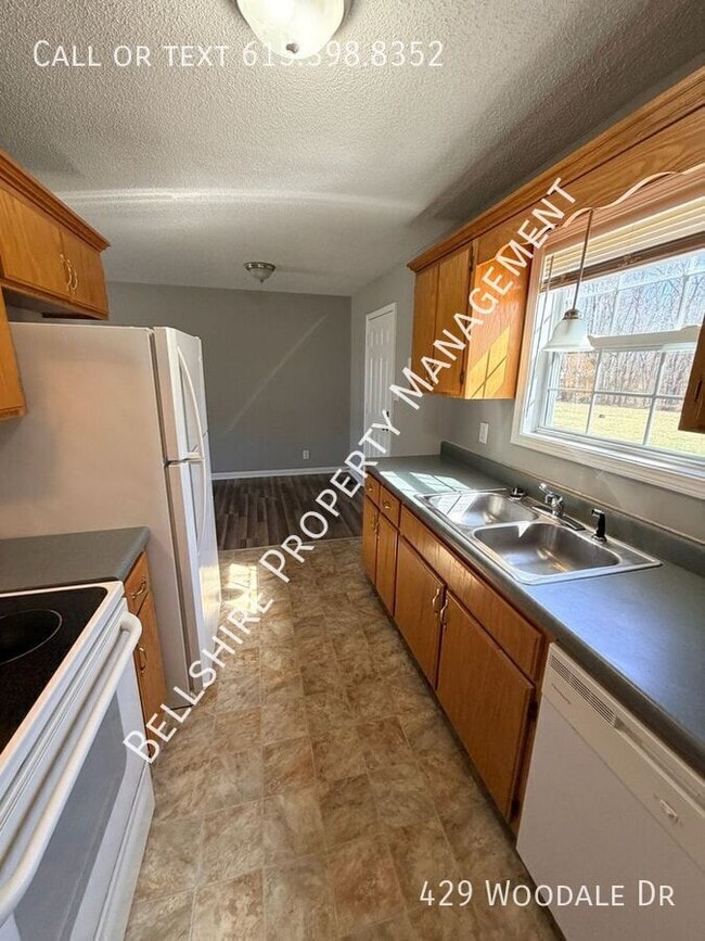 Building Photo - 429 Woodale Dr