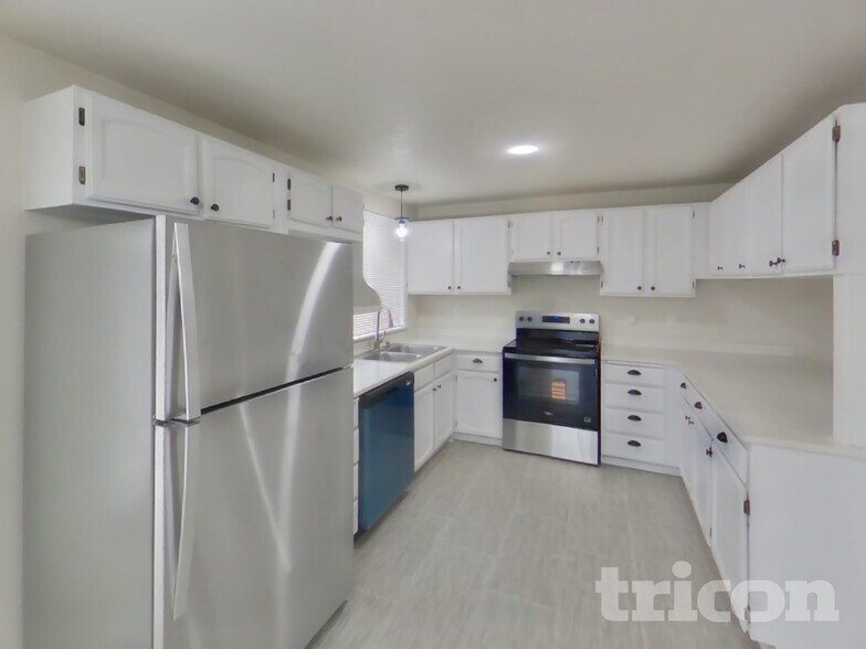 Building Photo - 1504 8th Ave Ct SE