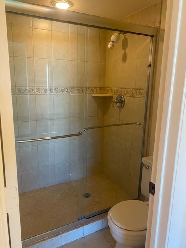 Building Photo - 860 Panama Ct