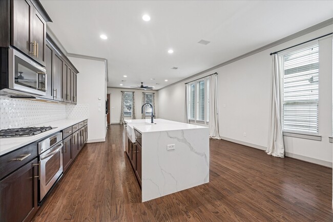 Building Photo - 1224 Nelson Falls Ln