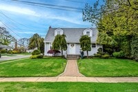 Building Photo - 25 E Shore Dr