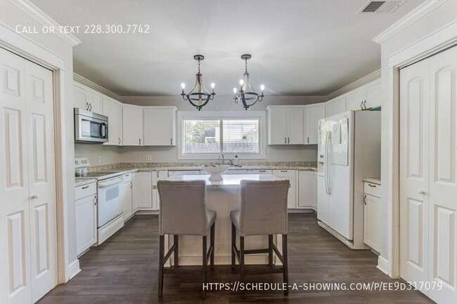 Building Photo - 106 Piney Ridge Rd