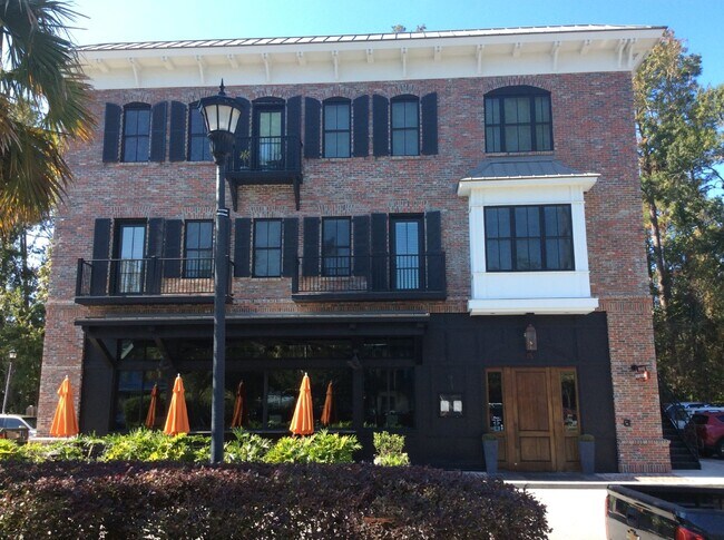 Primary Photo - Two Bedroom Condo in the Heart of the Bluffton Promenade!