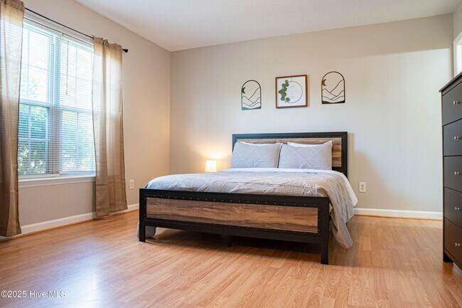 Building Photo - 2503 East St