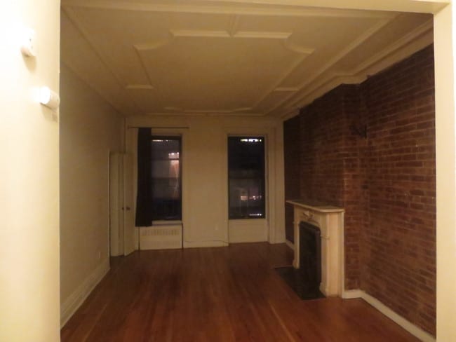 Building Photo - 328 E 55th St