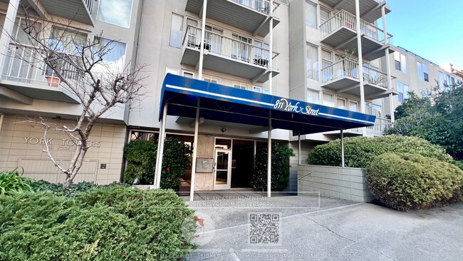 Building Photo - Chic 1-bedroom condominium located in the ...