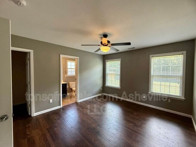 Building Photo - 210 Mud Creek Rd