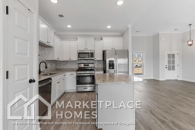 Building Photo - 1802 Millers Cv