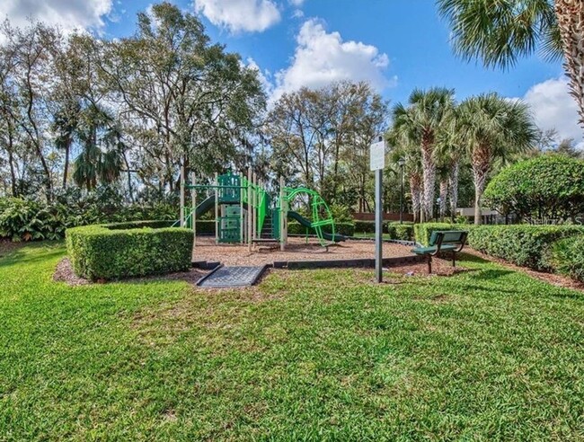 Building Photo - 3/2.5 townhome in Sanford! AVAILABLE MARCH...