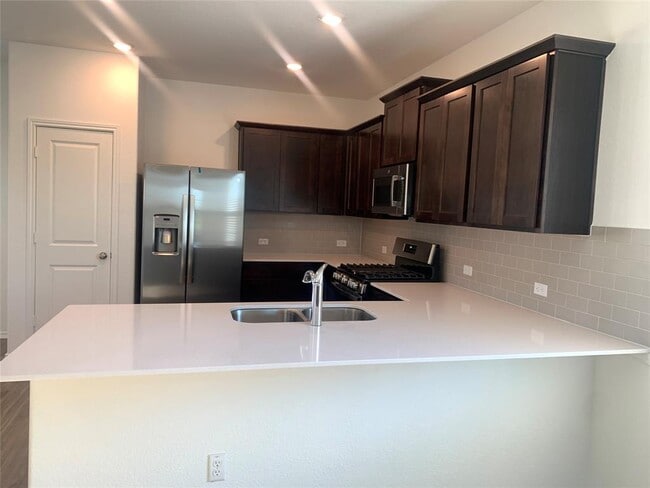 Building Photo - 3301 Dusted Daisy St