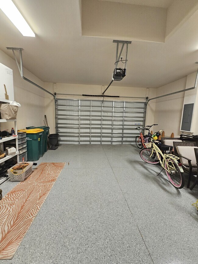 Building Photo - 9007 St Lucia Dr