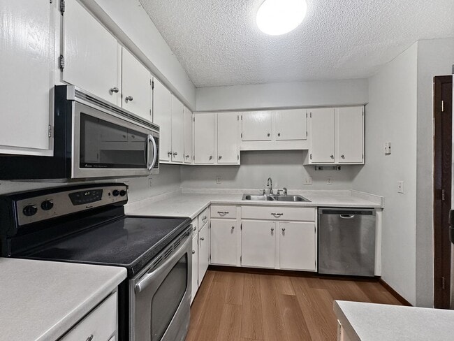 Building Photo - 5112 41st Ave S