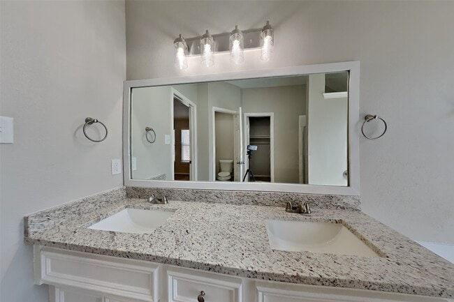 Building Photo - 20610 Tulip Blossom Ct