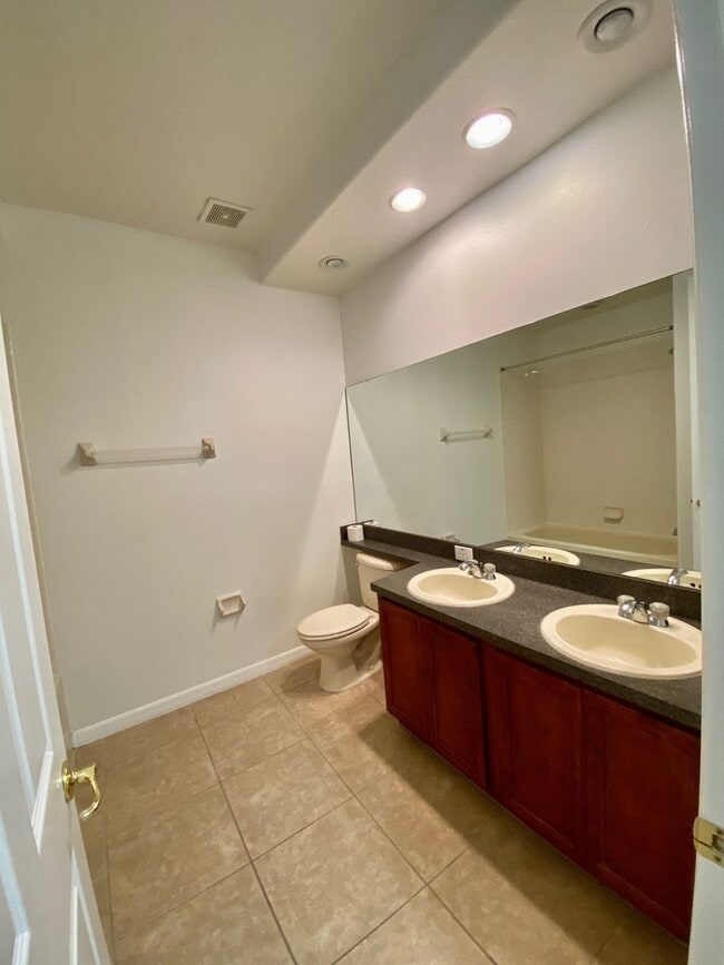 Building Photo - 540 Woodland Terrace Blvd