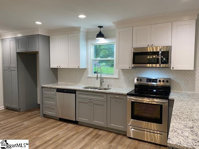 Building Photo - 203 Pleasant Dr