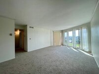 Building Photo - Beautiful One Bedroom One Bathroom Plus Den in La Mesa!