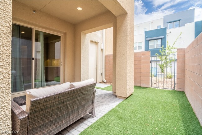 Building Photo - 11250 Cactus Tower Ave