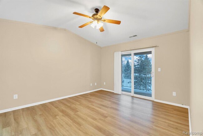 Building Photo - 8208 Chesapeake Cir