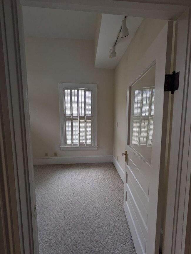 Building Photo - Beautiful home in the heart of Valdosta