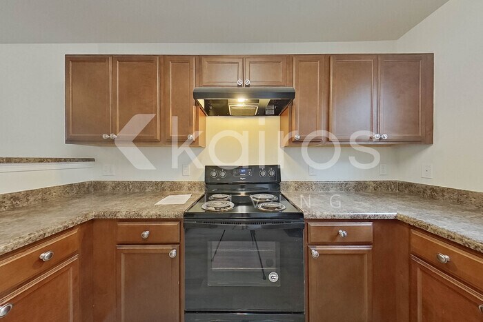 Building Photo - 114 Tybo Dr