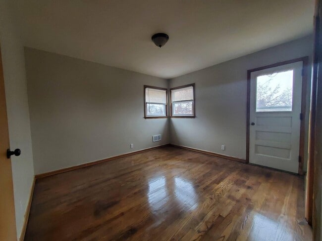 Building Photo - 4054 N 85th St