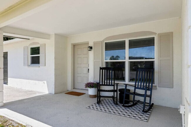 Building Photo - 1941 Tidewater Ct