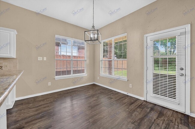 Building Photo - 504 Coventry Dr