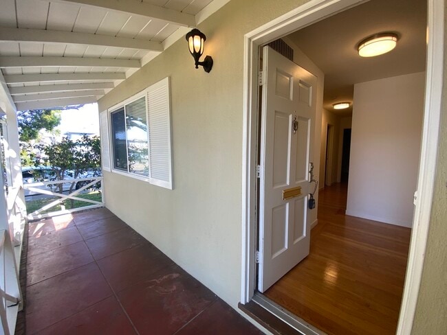 Building Photo - 2101 Trousdale Dr