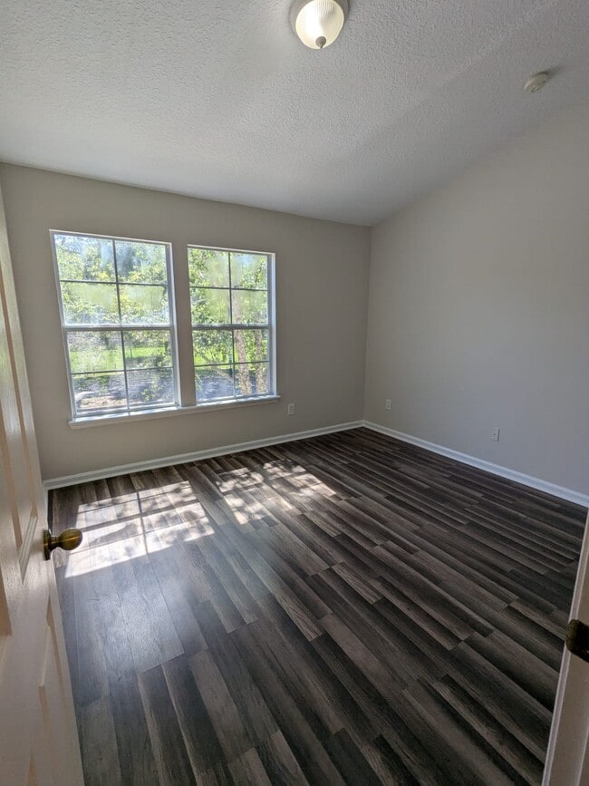 Building Photo - 12996 High Tide Blvd
