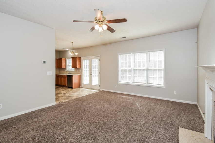 Building Photo - 2217 Baker Carter Dr