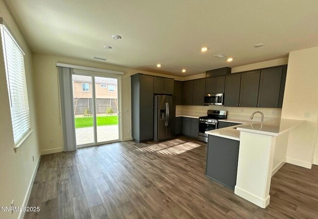 Building Photo - 7145 Owl Vw Dr