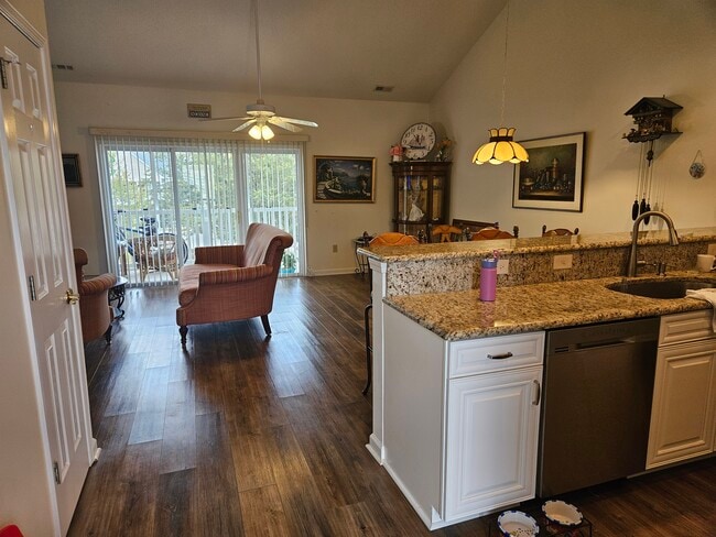 Building Photo - 108 Scotch Broom Dr