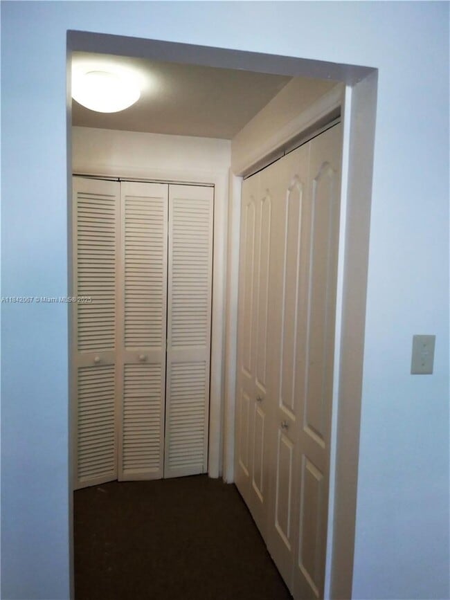 Building Photo - 2 bedroom in North Miami Beach FL 33165