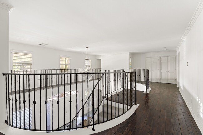 Building Photo - 11739 Wood Ln