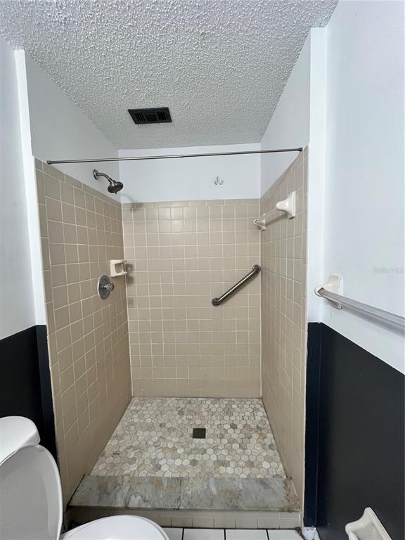 Building Photo - 4918 Silver Oaks Village