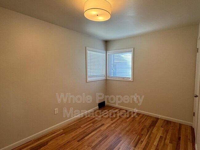 Building Photo - 5008 Alcott St