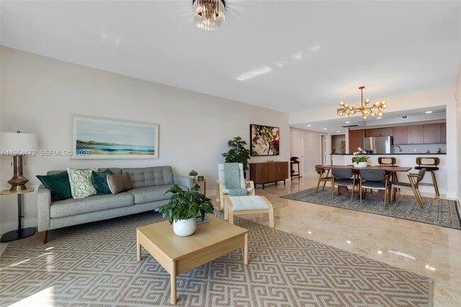 Building Photo - 14951 Royal Oaks Ln