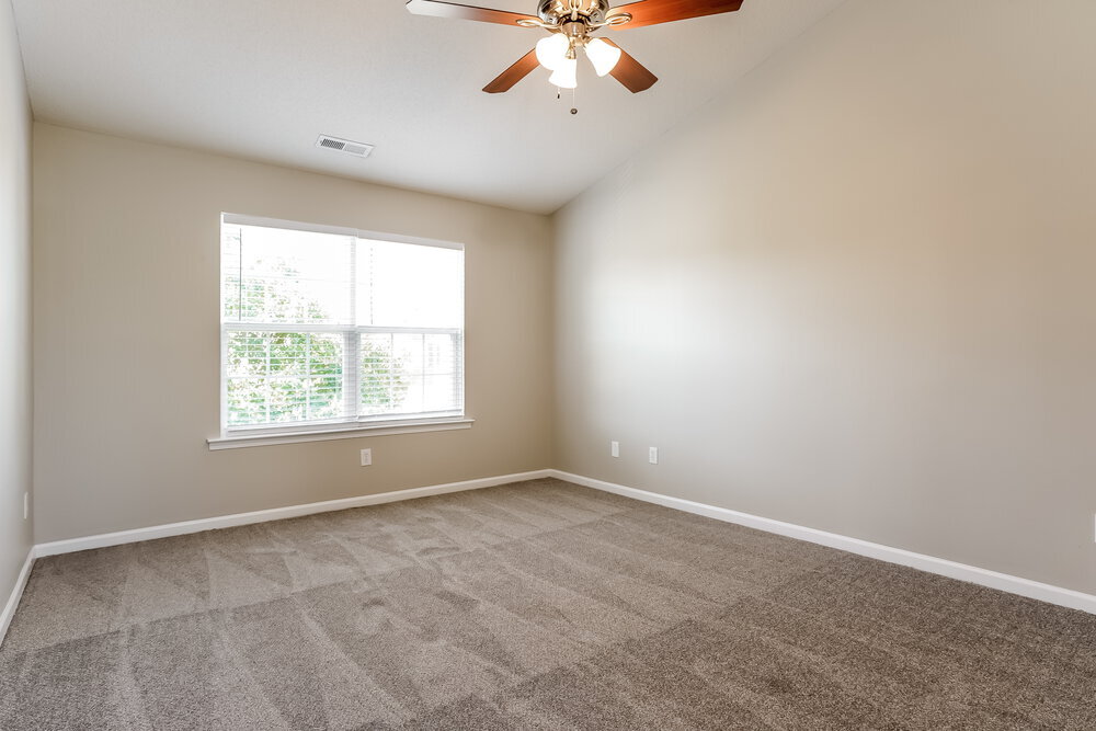 Building Photo - 4920 Alenja Ln