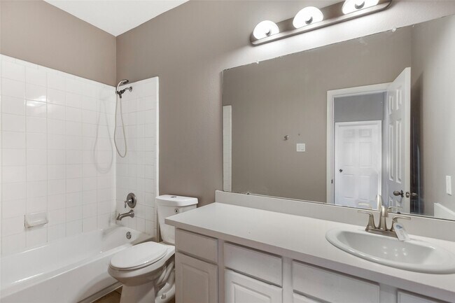 Building Photo - 13810 Birney Point Ln