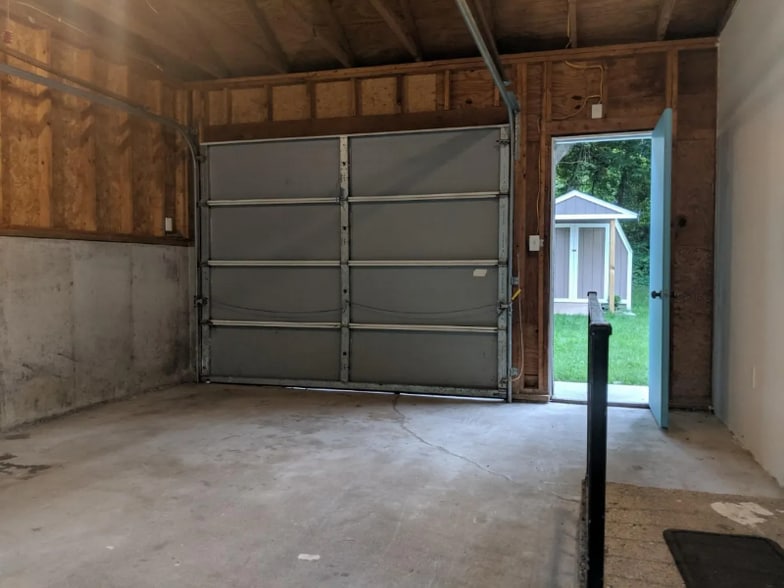 Building Photo - 411 Elizabeth St