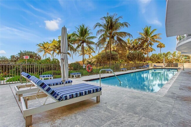 Building Photo - 9401 Collins Ave