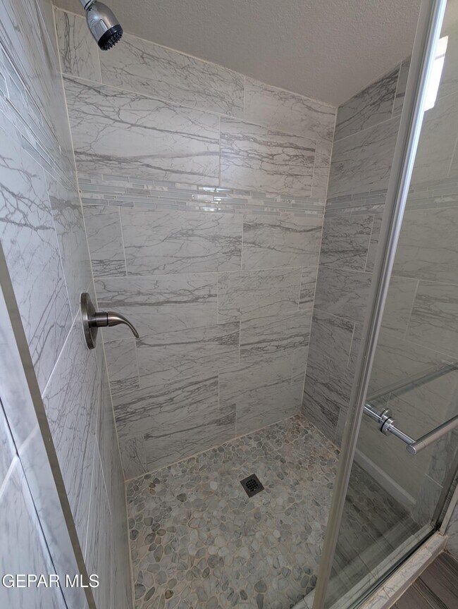 Building Photo - 13821 Villalobos Rd