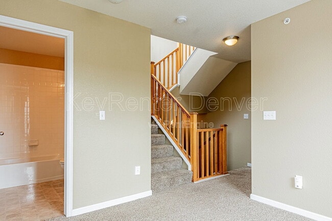 Building Photo - 492 S Saulsbury St