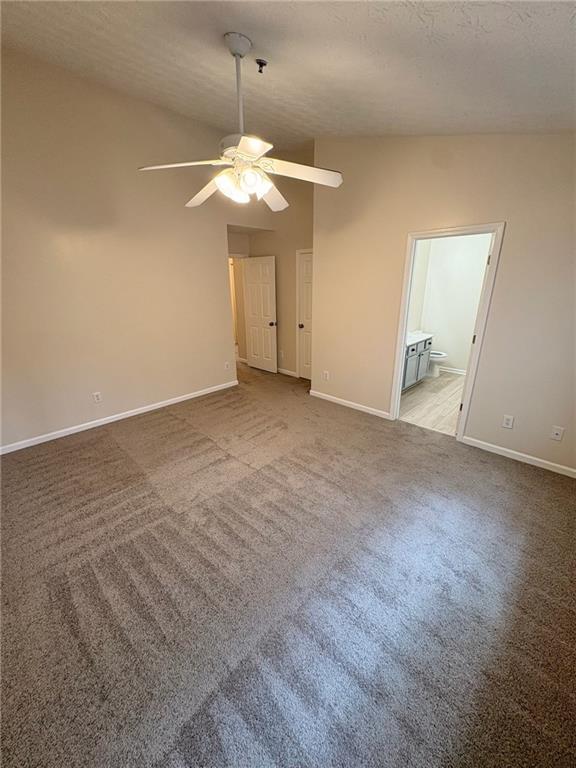 Building Photo - 231 Village Square Dr