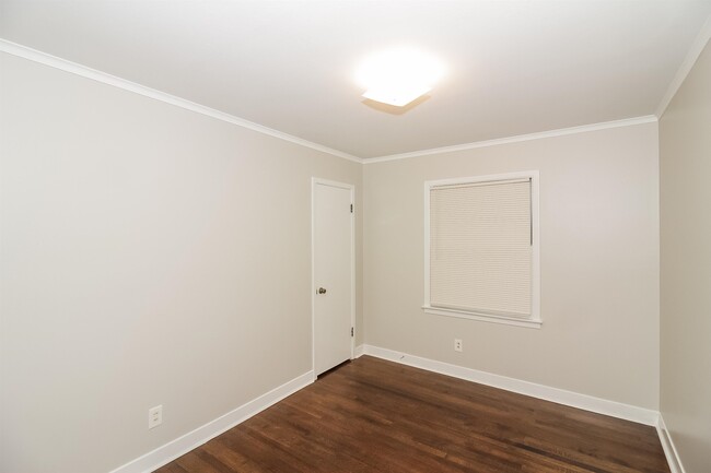 Building Photo - 1298 Wedgewood St