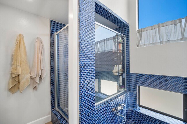 Building Photo - Experience Coastal Living at Its Finest in...